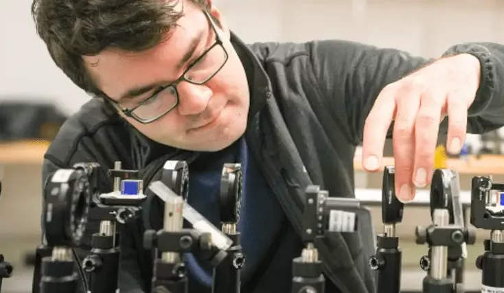 Science that matters: Master’s student prepares for an imaginative career in the growing quantum industry